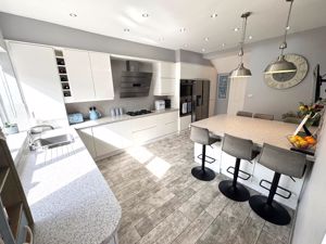 Photo 20- click for photo gallery